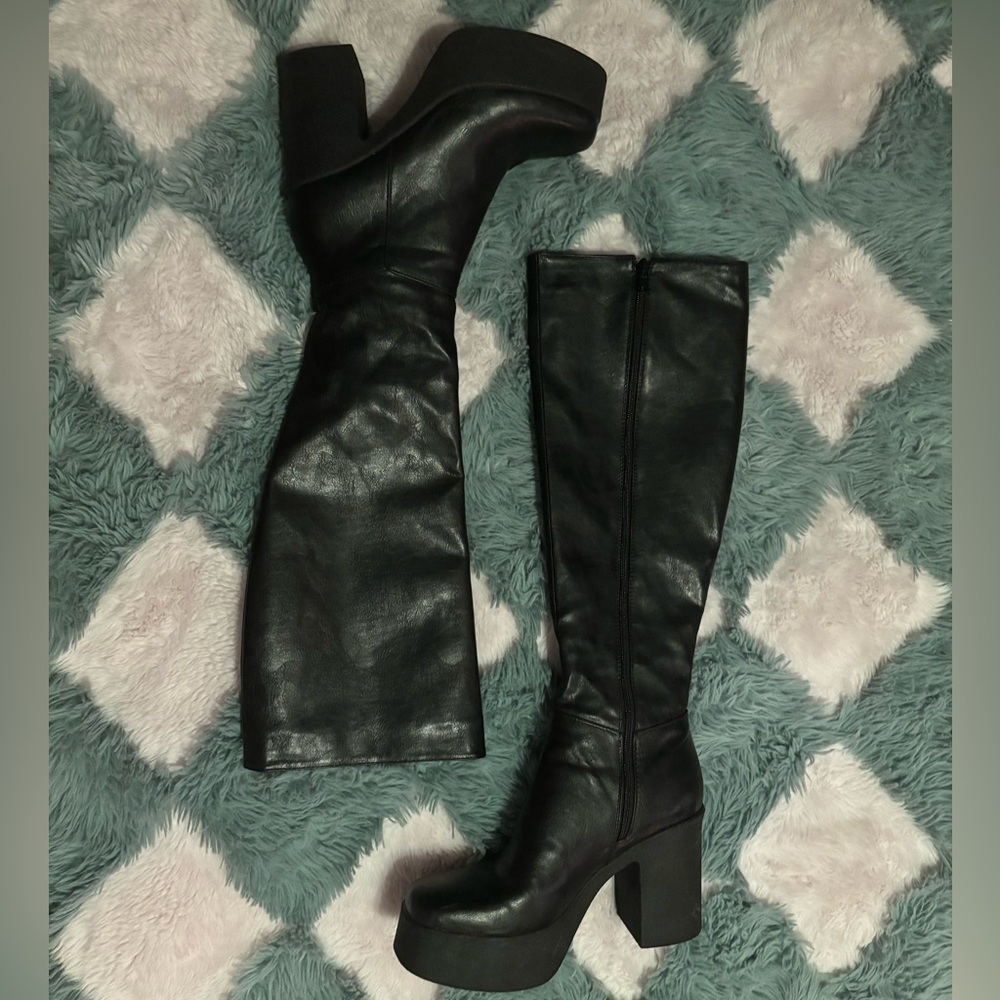 LAMODA leather knee high boots size 8